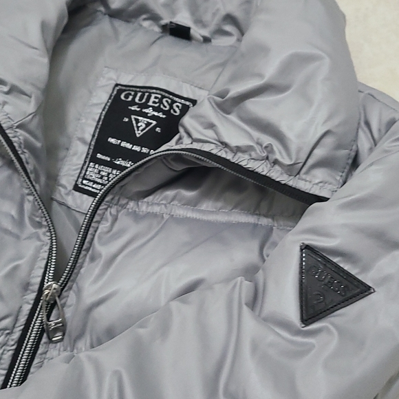 Guess winter jacket - Picture 2 of 3